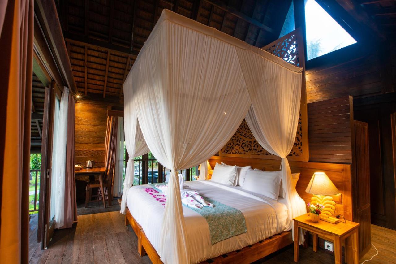 Hotel The Kirana Tembok Tejakula Esterno foto